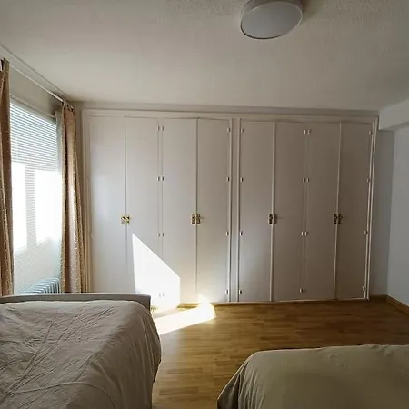 En